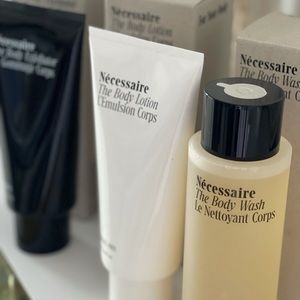 Necessaire Body Essentials